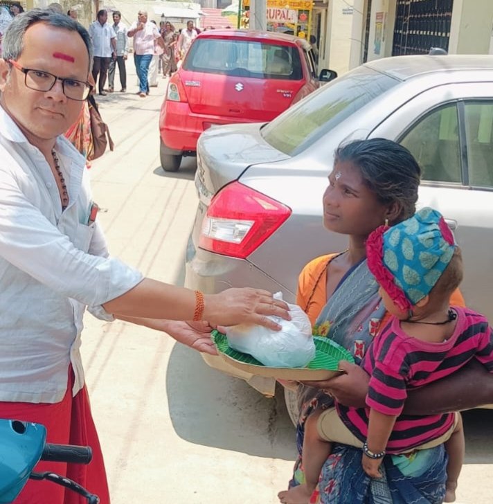 ప్రతీ పేదవాడికి కడుపు నిండా ఒక్కపూటైన భోజనం అందించేందుకు శ్రీకారం చుడదాం